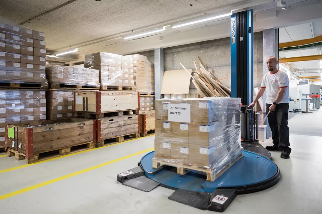 azb_logistik.jpg azb_logistik.jpg
