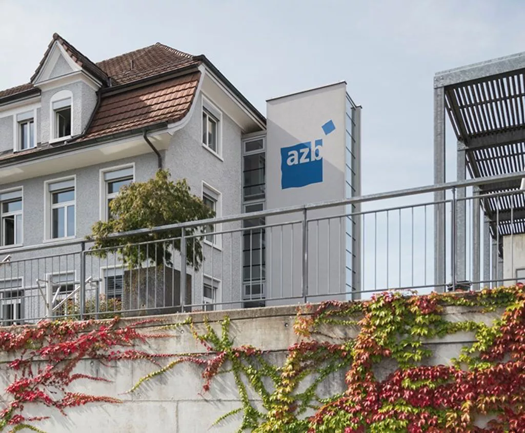 azb-ueber-uns-menschen.jpg azb-ueber-uns-menschen.jpg