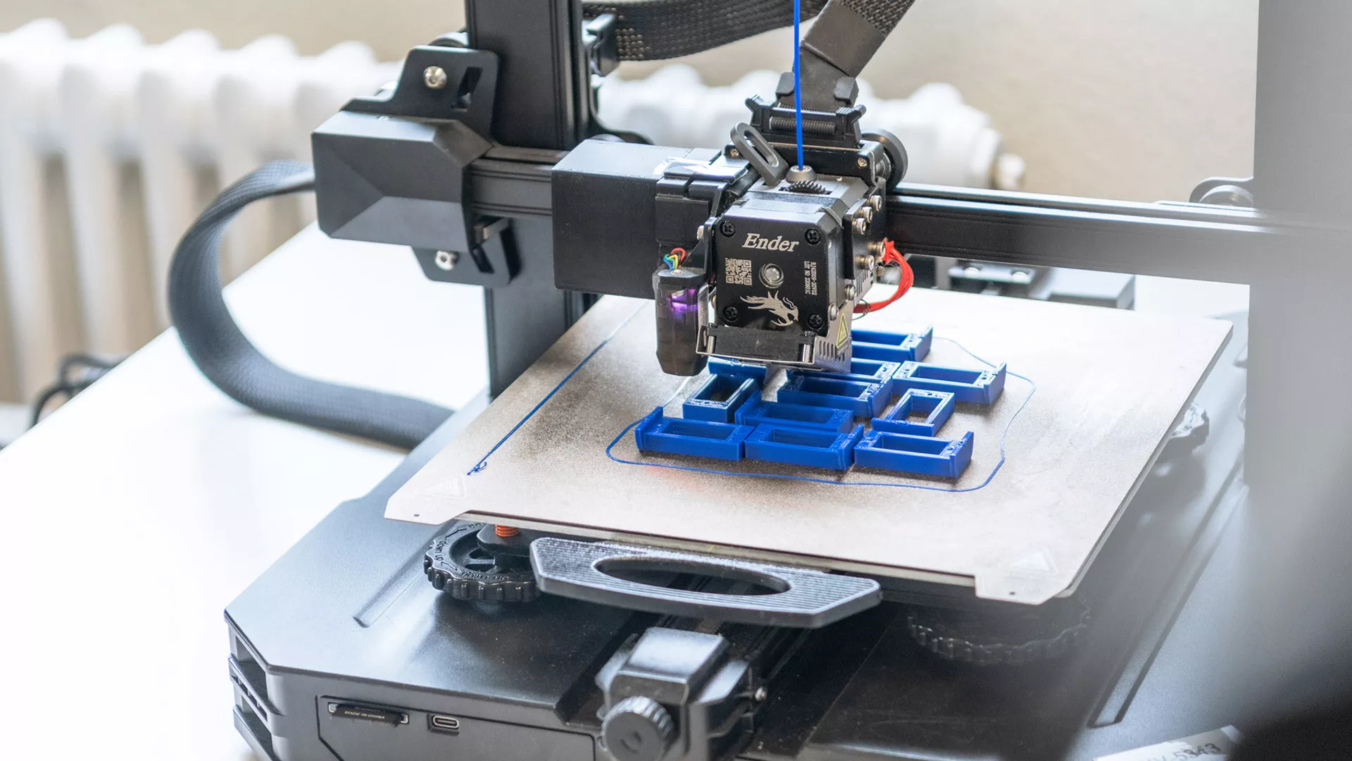 azb_Bilder_web_1920x1080_Startup_02.jpg azb_Bilder_web_1920x1080_Startup_02.jpg